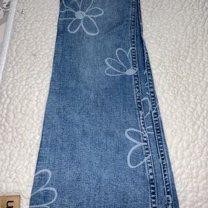 Girls flared Abercrombie jeans with flowers